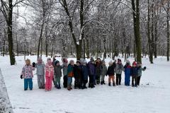 Pierwsze zimowe zabawy i spacery grupy Misie i Tygryski