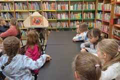 Wizyta w bibliotece Wiewiórek
