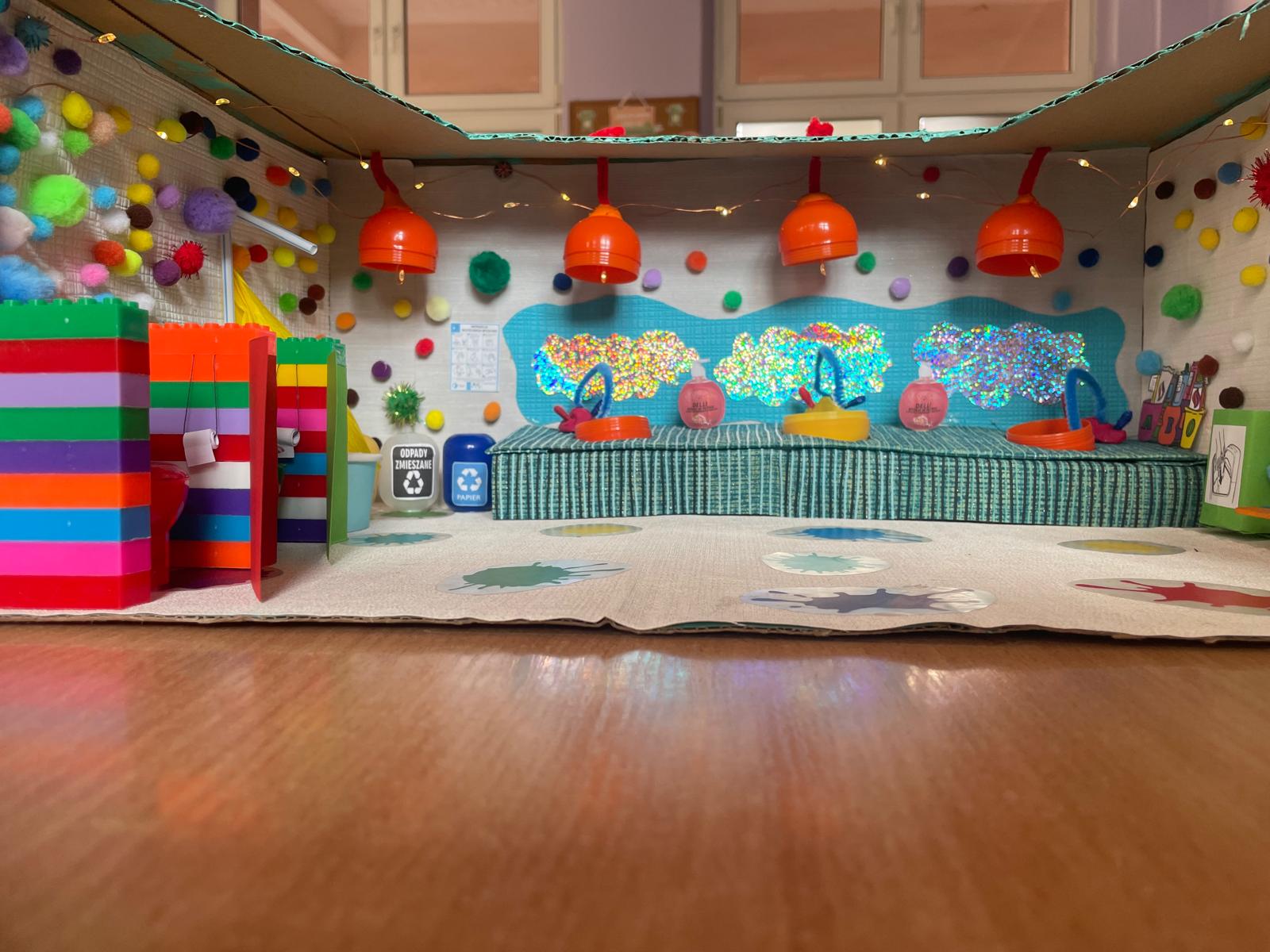 Głosowanie w akcji WC TRON