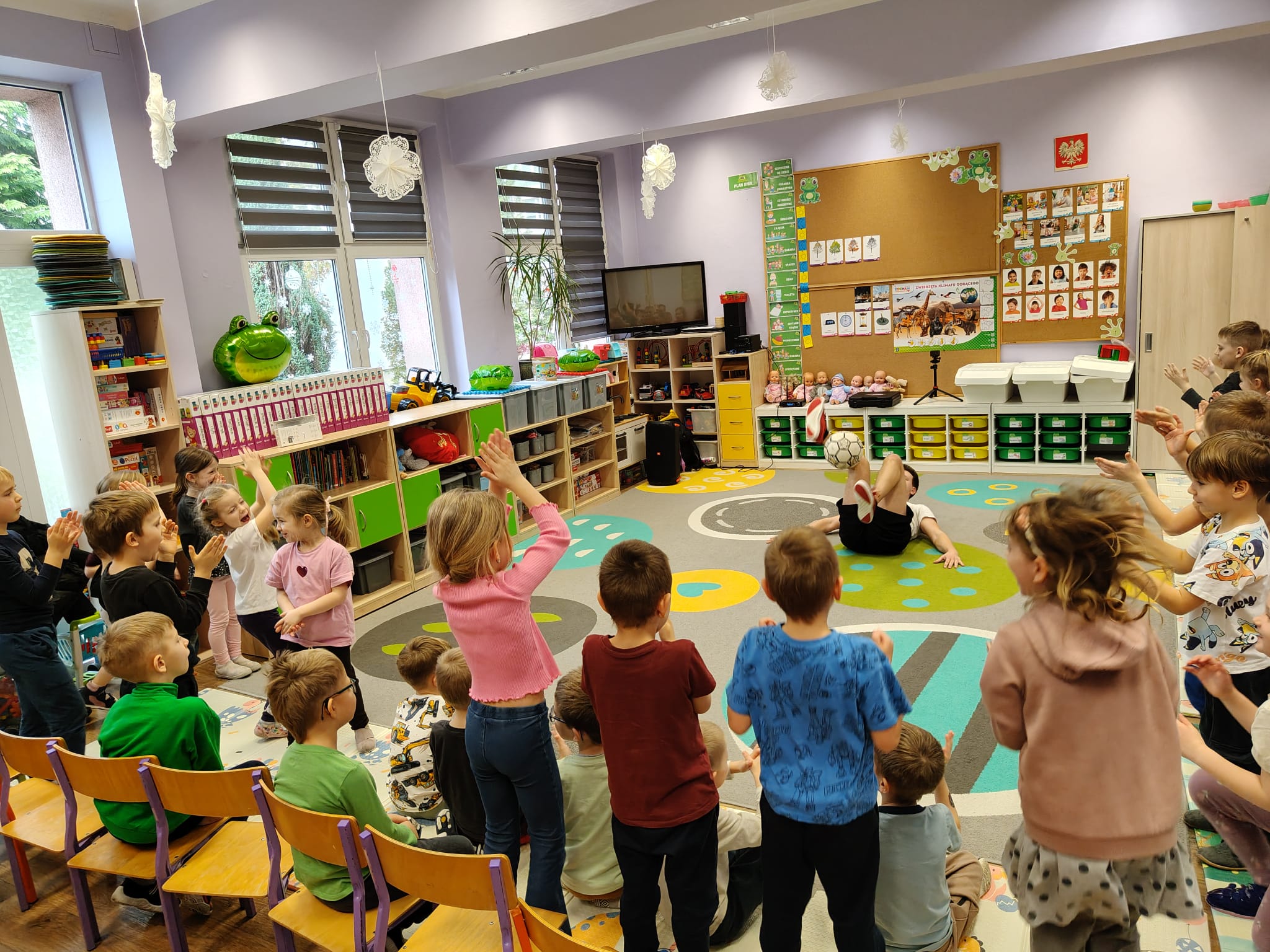 Pokaz Akrobacje z piłką – Trikowe szaleństwo